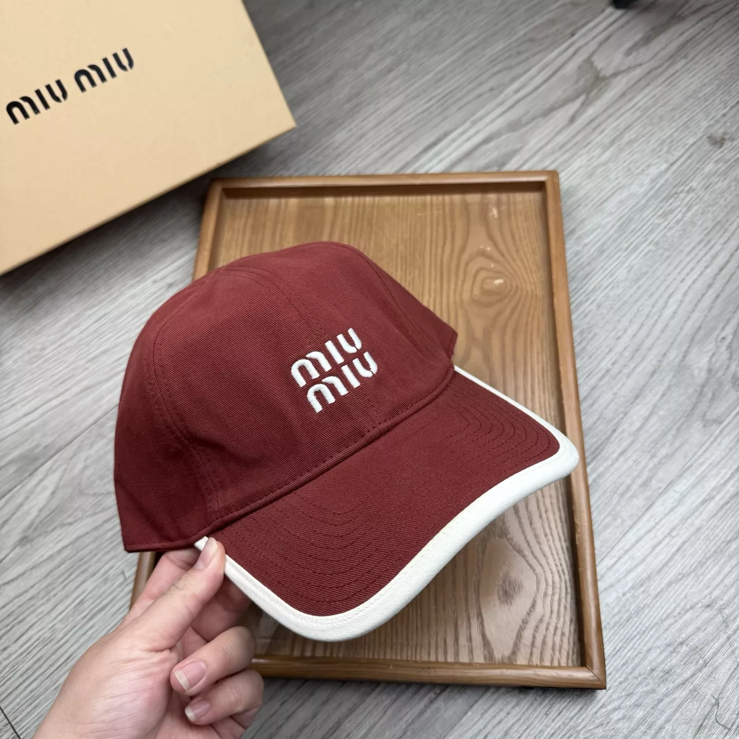 MIU MIU Caps GoodFit 3292