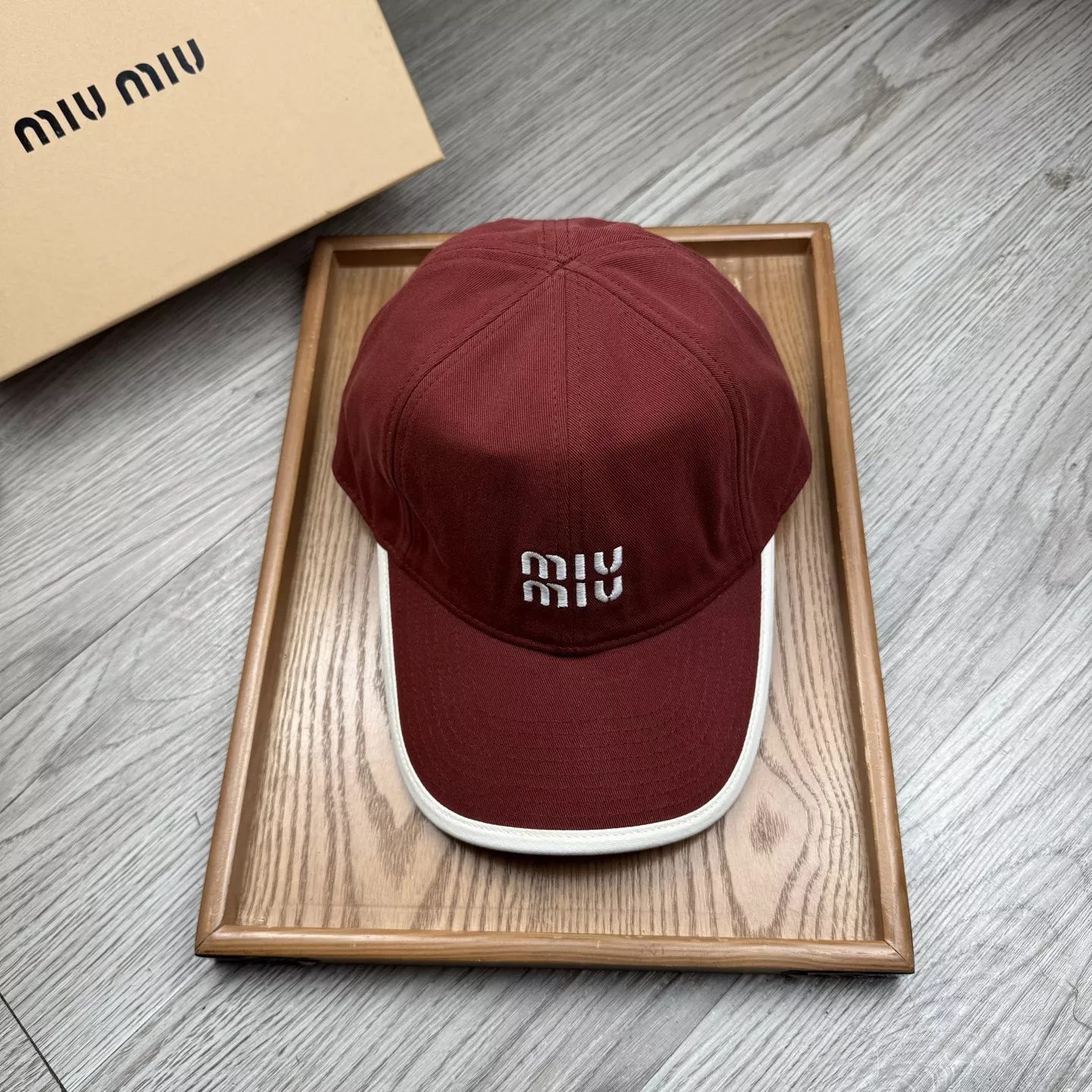 MIU MIU Caps GoodFit 3292