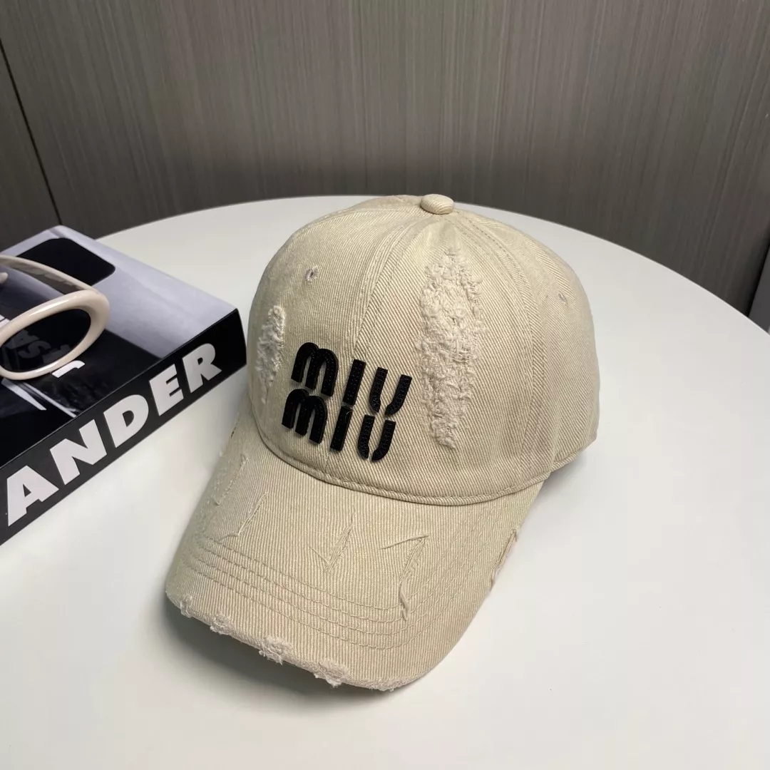 MIU MIU Caps HighQuality 6552