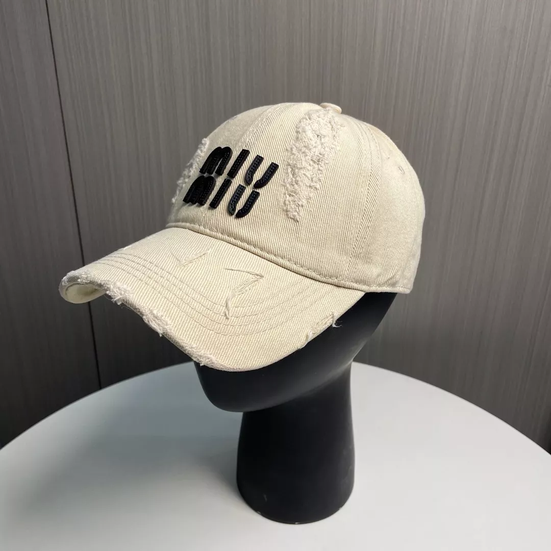 MIU MIU Caps HighQuality 6552