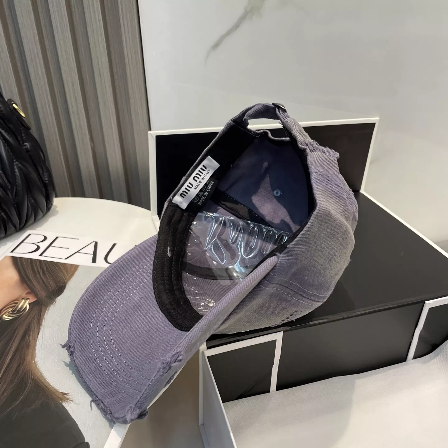 MIU MIU Caps Popular 8326