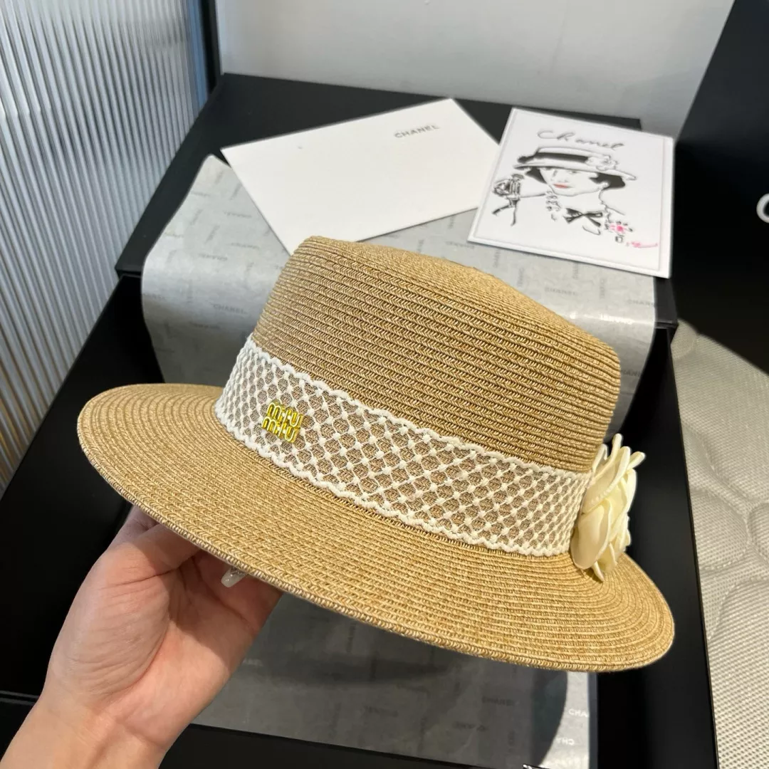 MIU MIU Caps Practical 3378