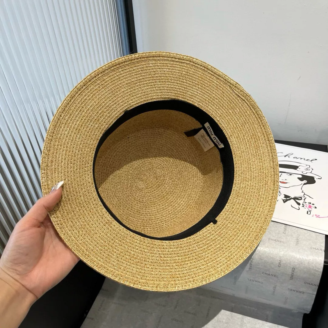 MIU MIU Caps Practical 3378