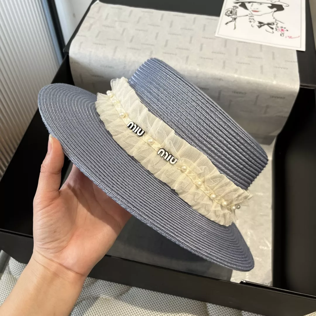 MIU MIU Caps Refined 8085