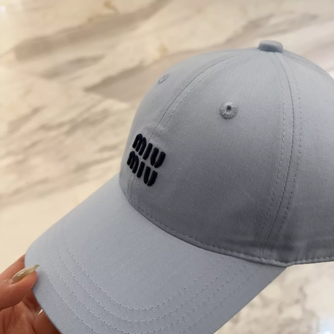 MIU MIU Caps Reliable 6173