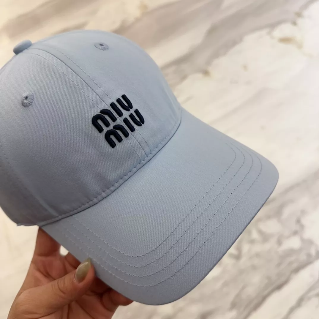 MIU MIU Caps Reliable 6173
