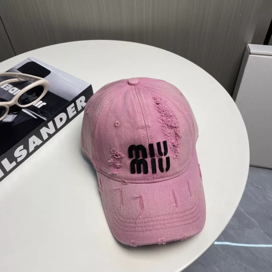 MIU MIU Caps Resilient 3567