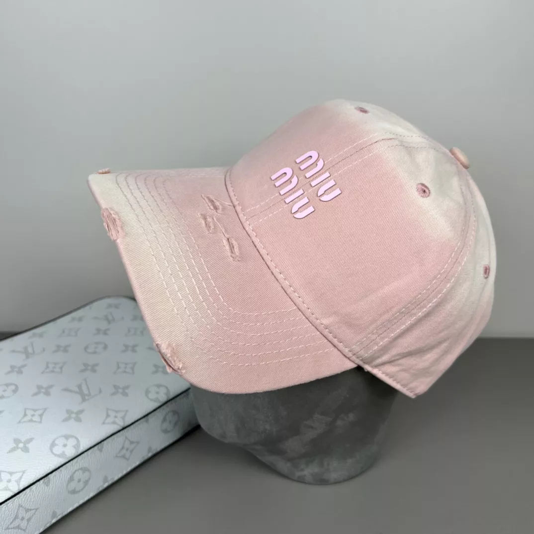 MIU MIU Caps Resilient 6146