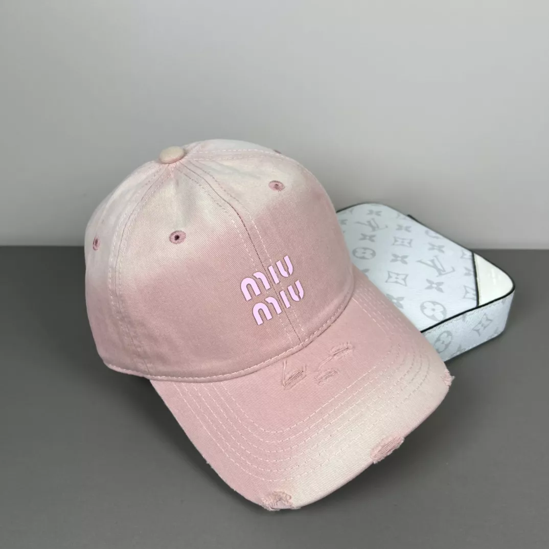 MIU MIU Caps Resilient 6146