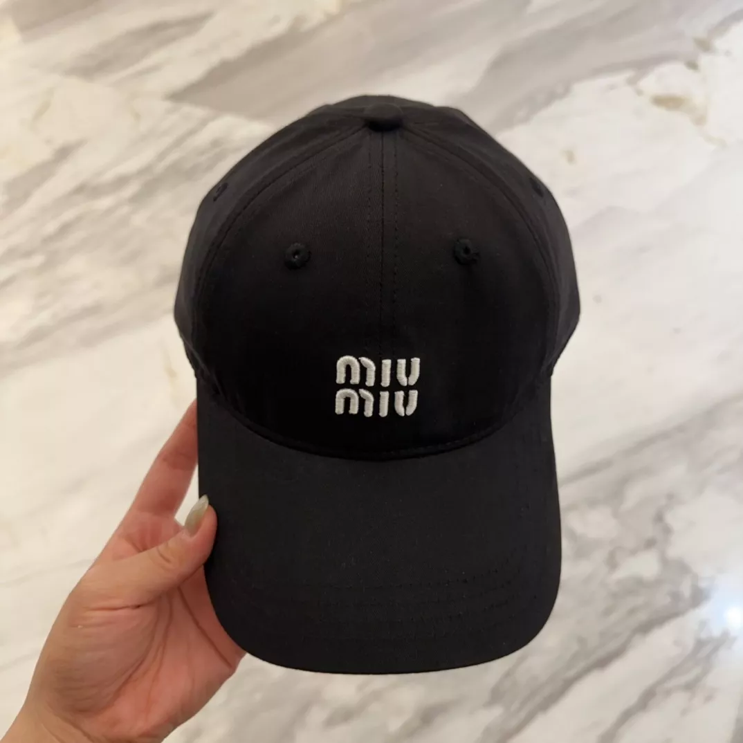 MIU MIU Caps Trendsetting 6539