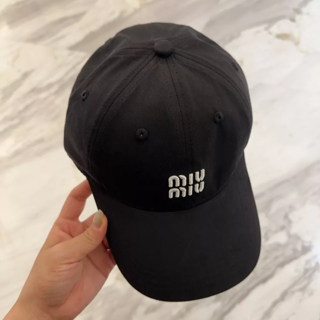 MIU MIU Caps Trendsetting 6539