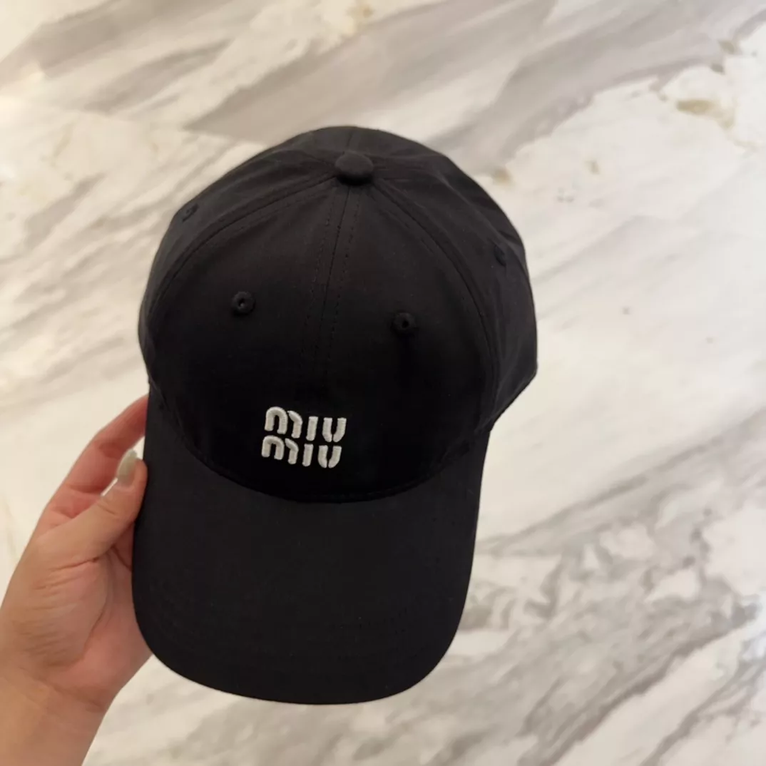 MIU MIU Caps Trendsetting 6539