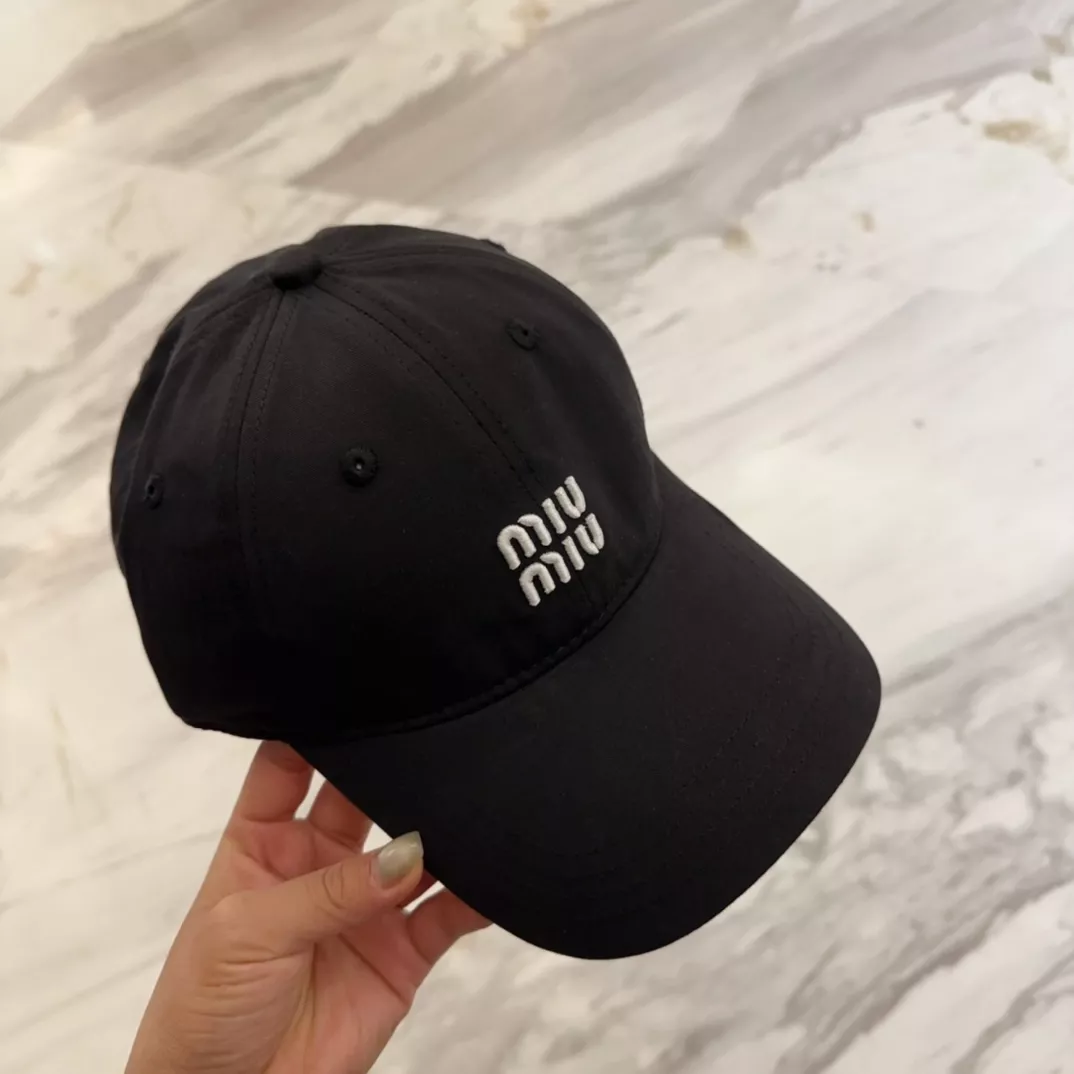 MIU MIU Caps Trendsetting 6539