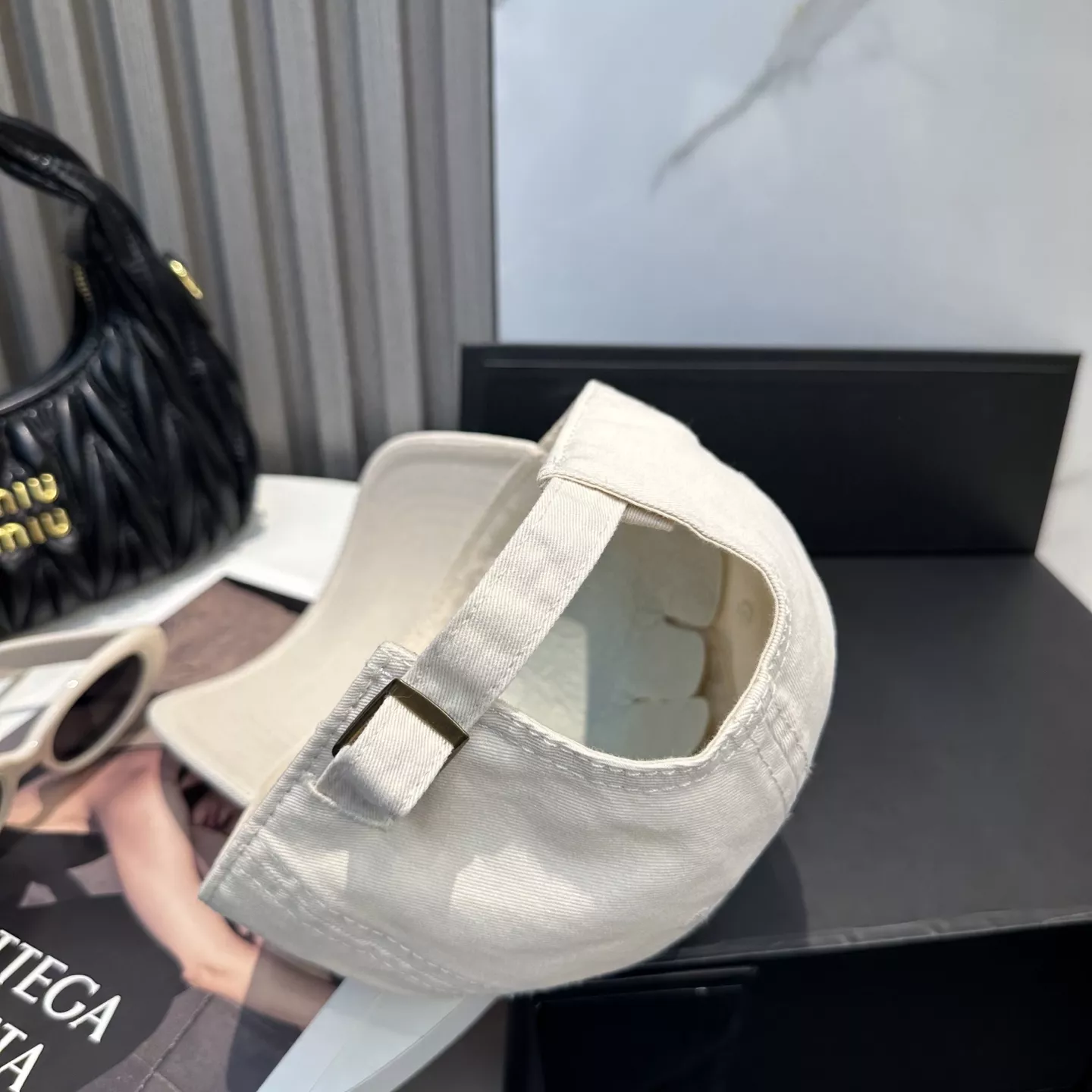 MIU MIU Caps Trendsetting 9045