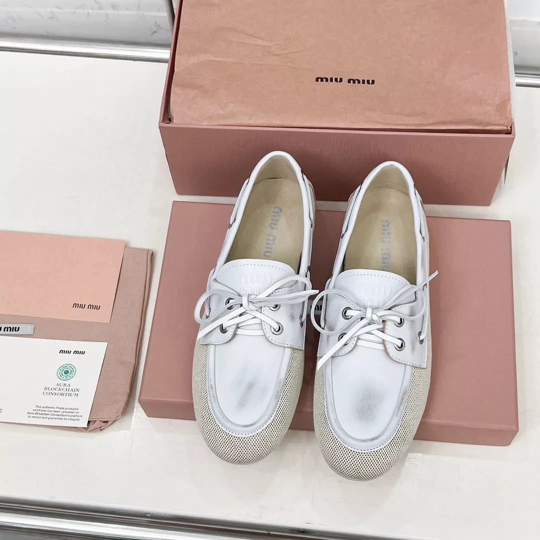 MIU MIU Casual Shoes For Women Breathable 981