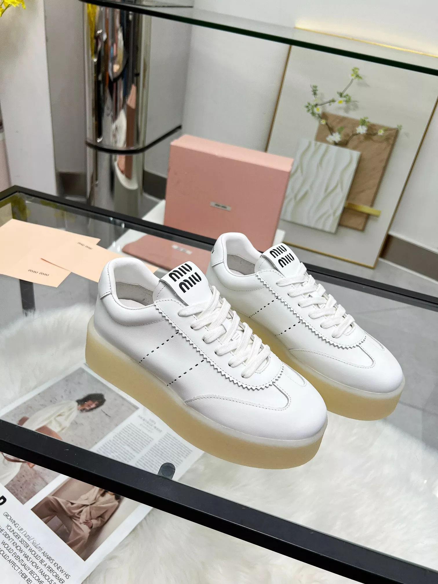 MIU MIU Casual Shoes For Women EasyMatch 9729