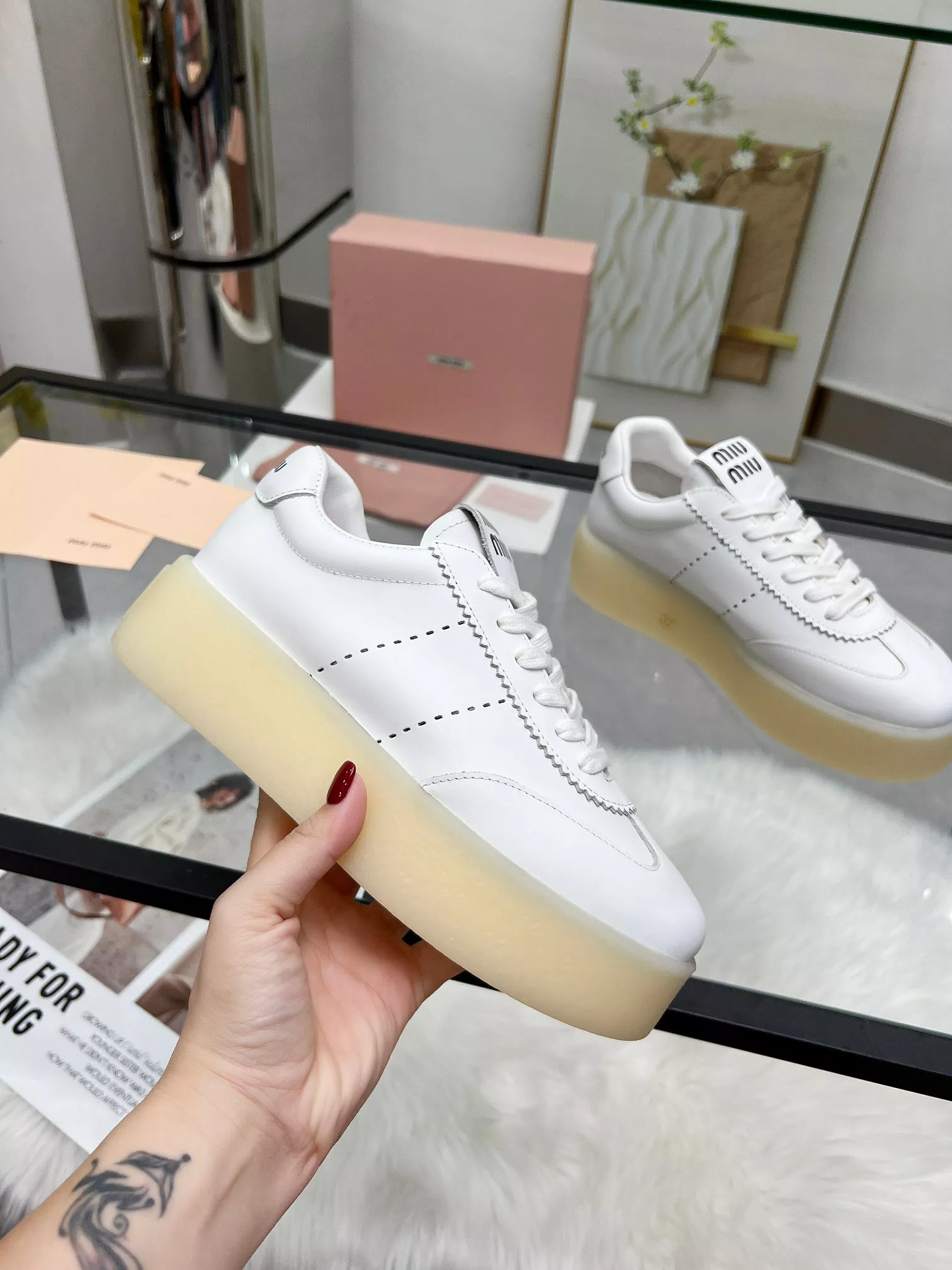 MIU MIU Casual Shoes For Women EasyMatch 9729
