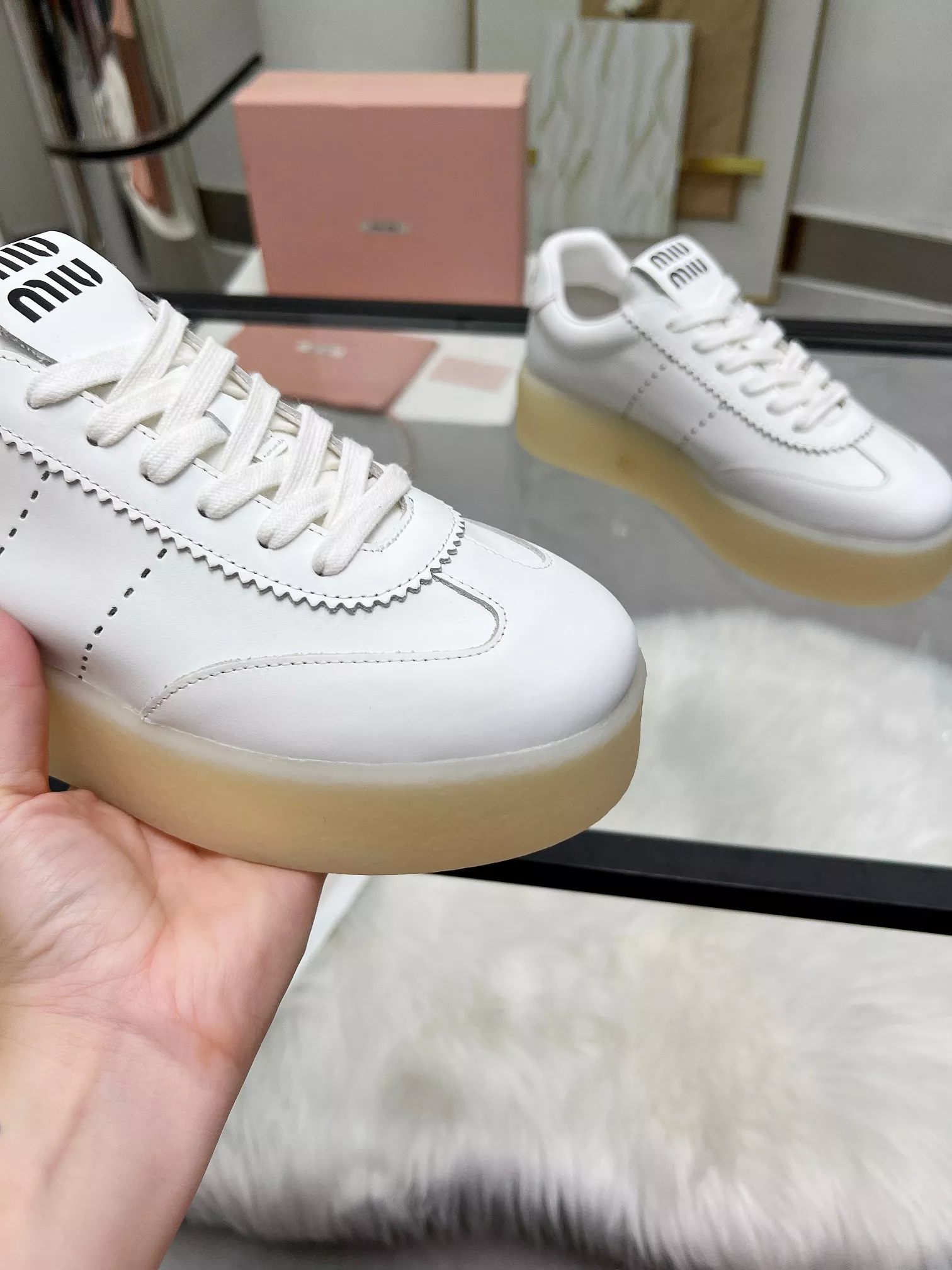 MIU MIU Casual Shoes For Women EasyMatch 9729