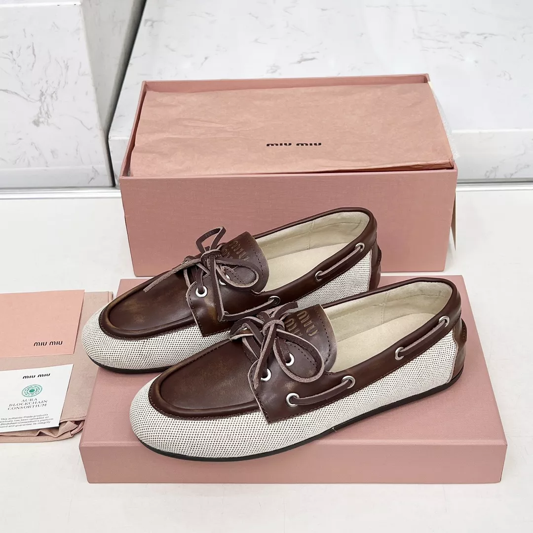 MIU MIU Casual Shoes For Women Elegant 8153