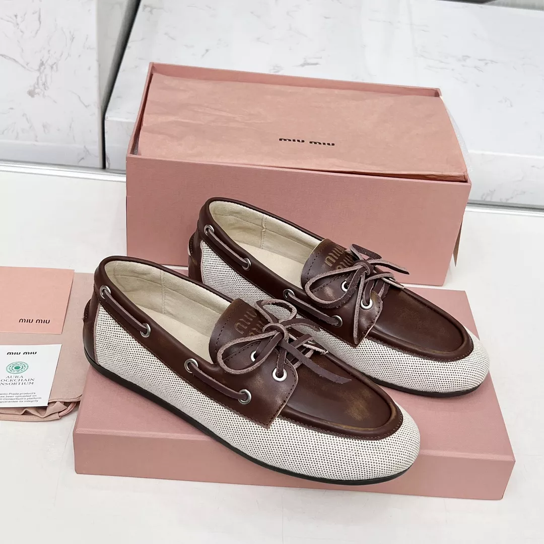 MIU MIU Casual Shoes For Women Elegant 8153