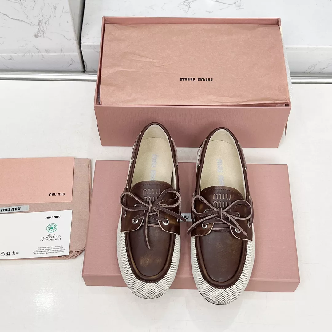 MIU MIU Casual Shoes For Women Elegant 8153
