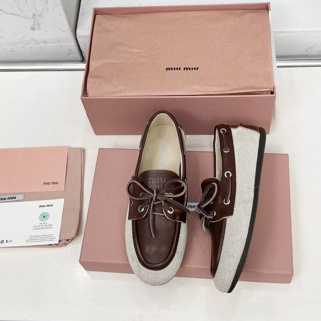 MIU MIU Casual Shoes For Women Elegant 8153