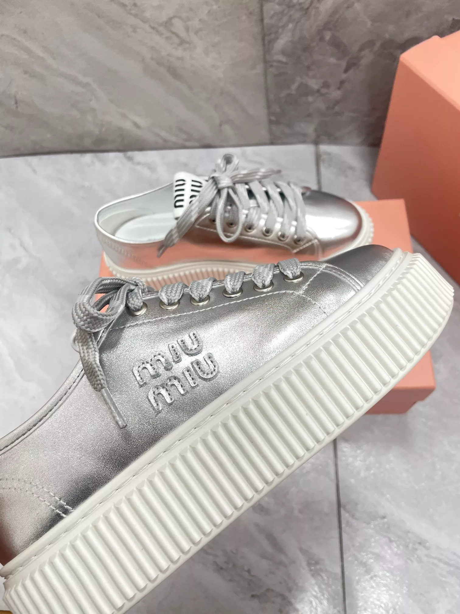 MIU MIU Casual Shoes For Women ModernLook 4256