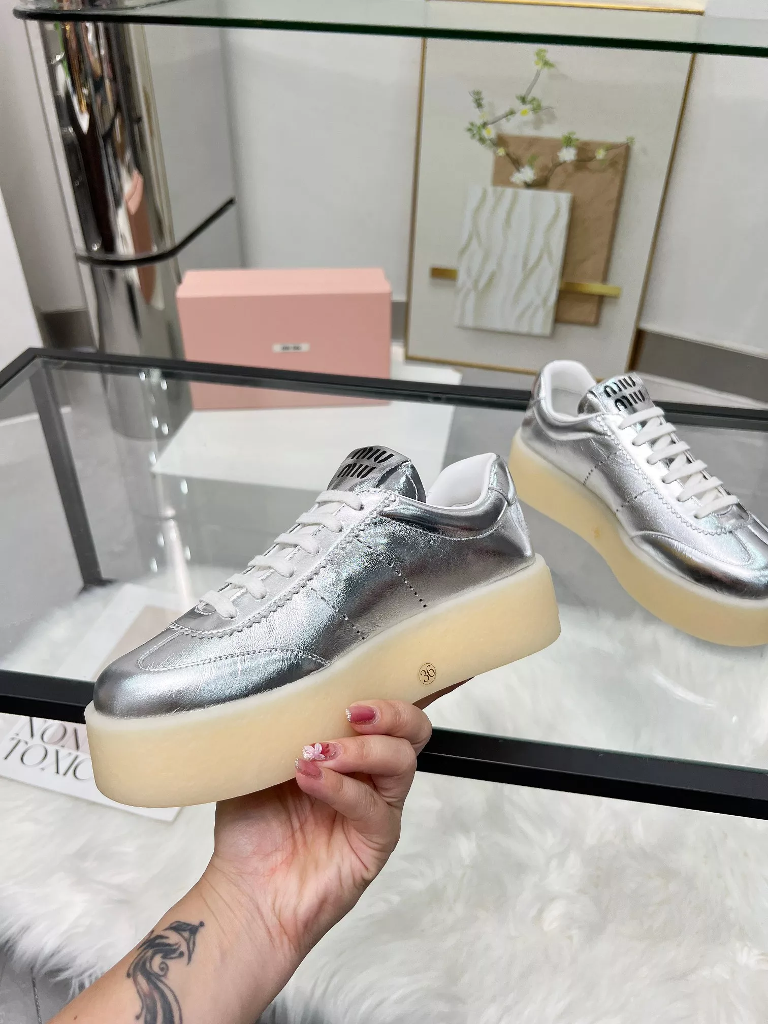 MIU MIU Casual Shoes For Women Popular 1296