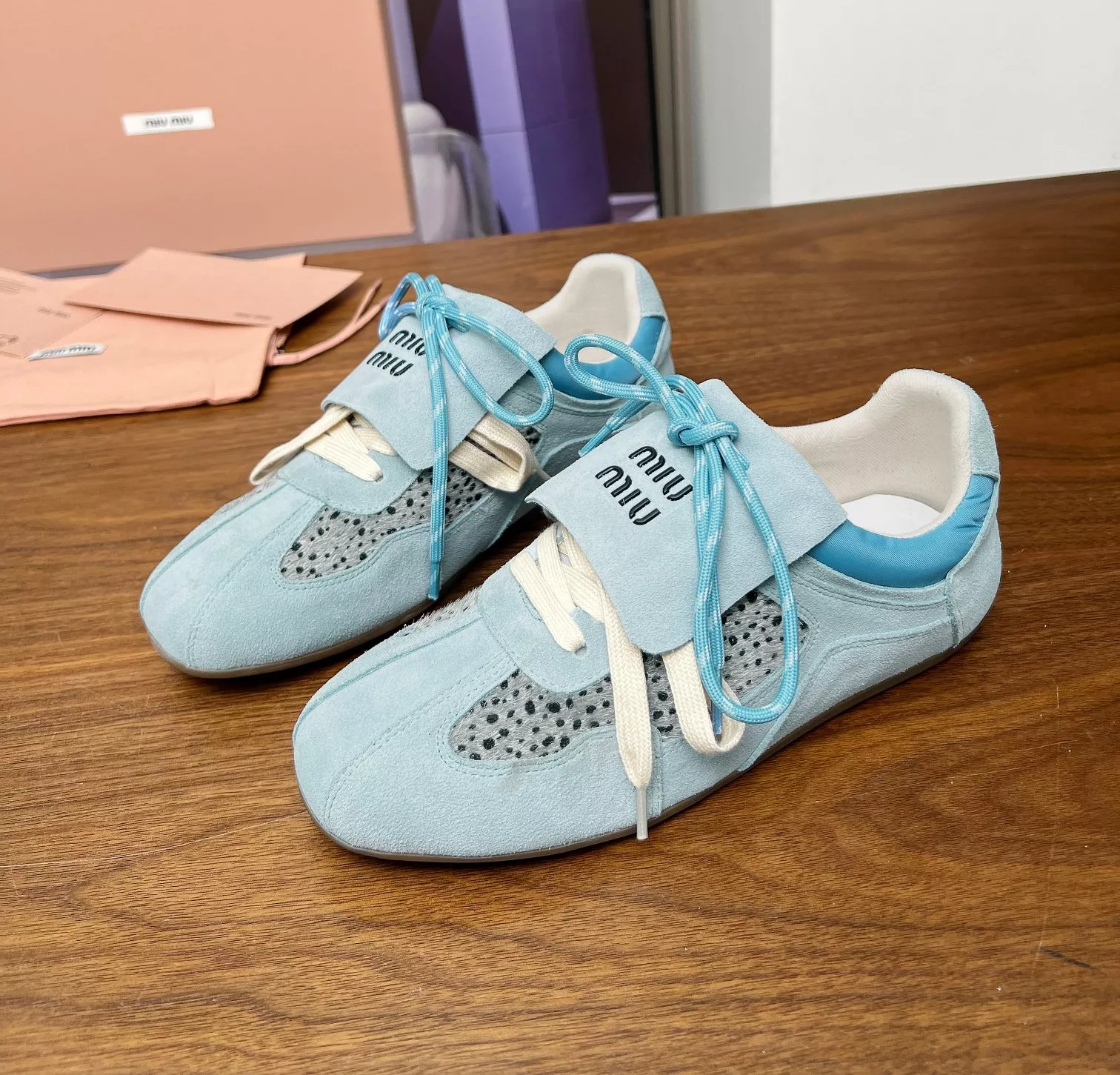 MIU MIU Casual Shoes For Women Sleek 6356