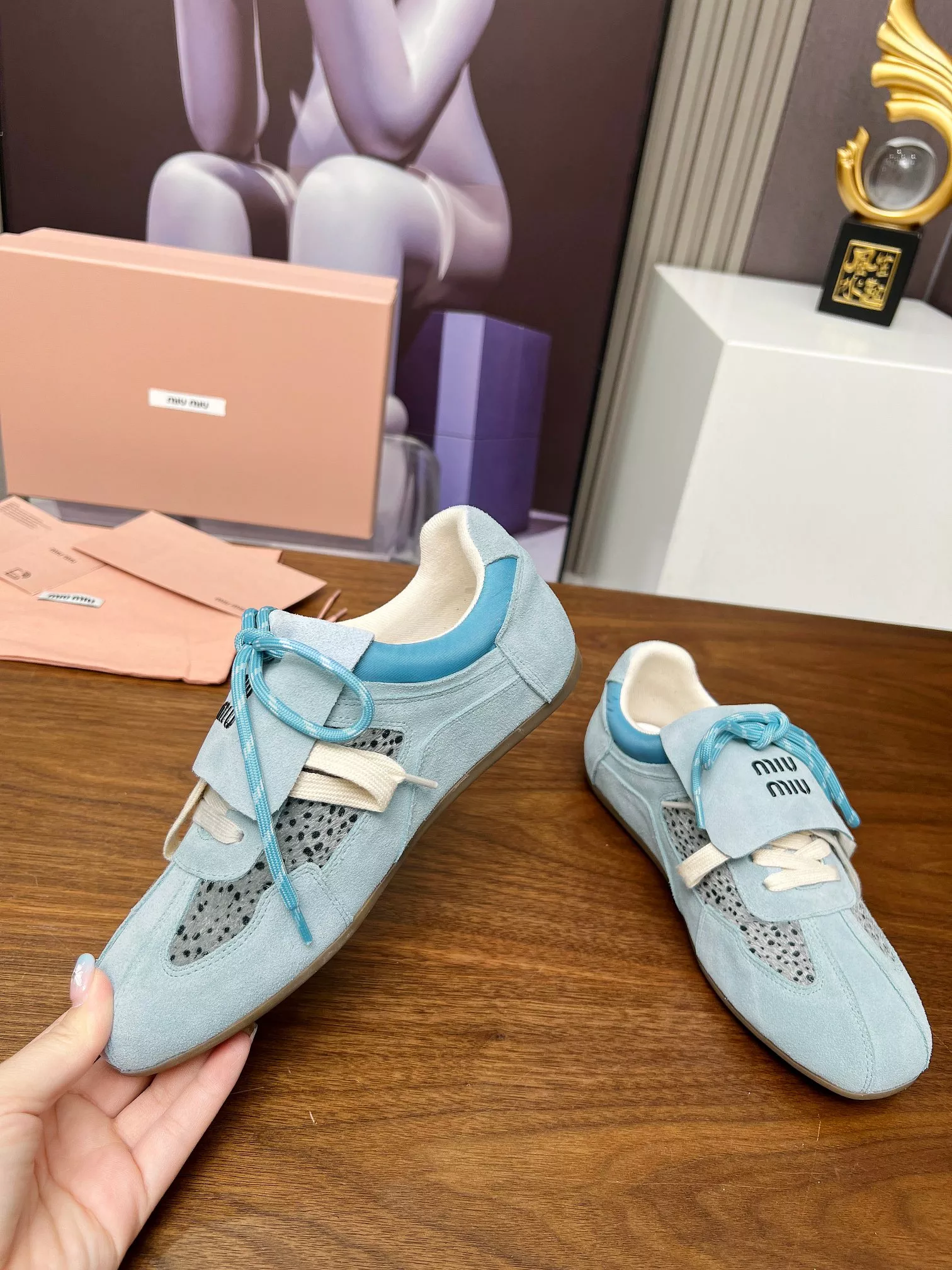 MIU MIU Casual Shoes For Women Sleek 6356