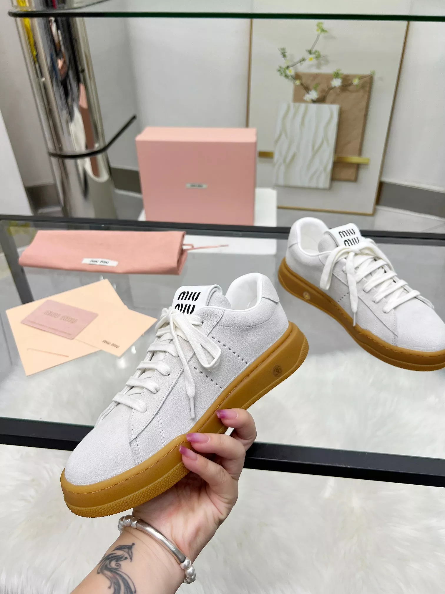 MIU MIU Casual Shoes For Women Trendsetting 9198