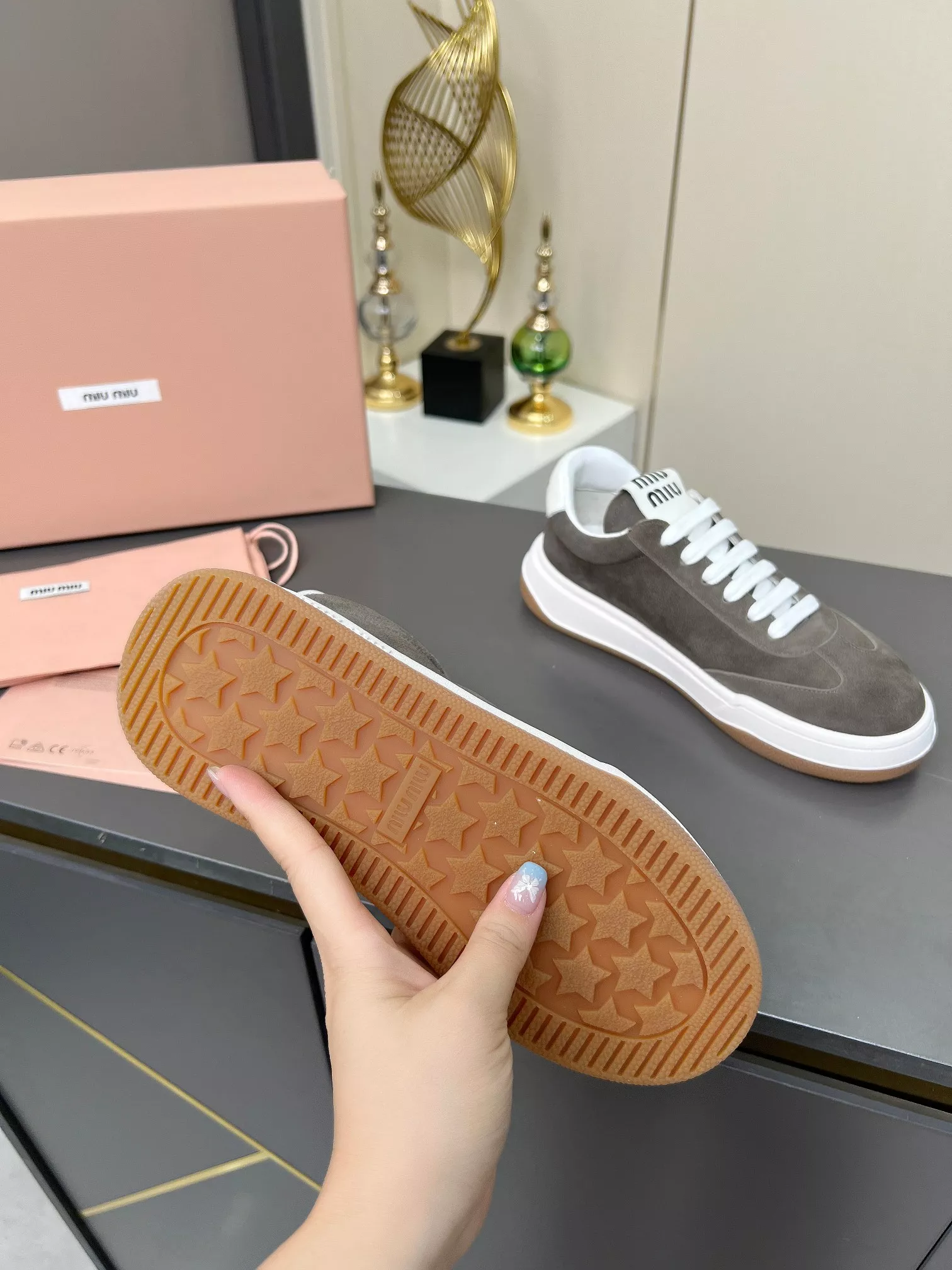 MIU MIU Casual Shoes For Women Vibrant 1211