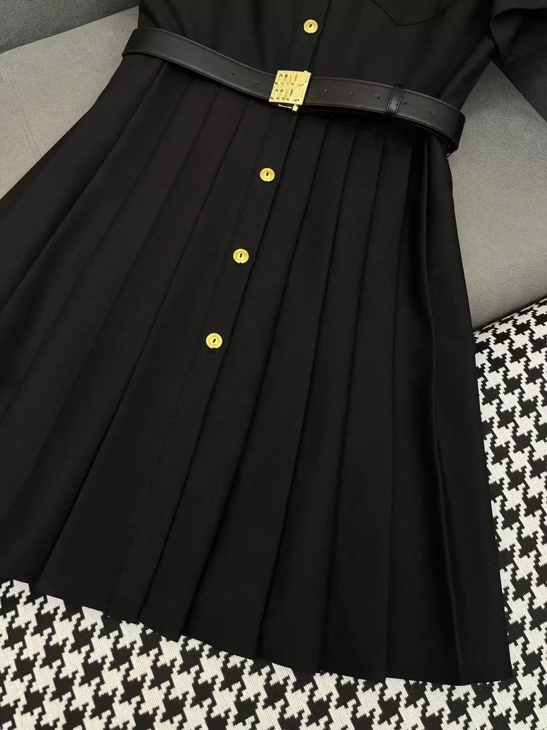 MIU MIU Dresses Short Sleeved For Women Sleek 5188