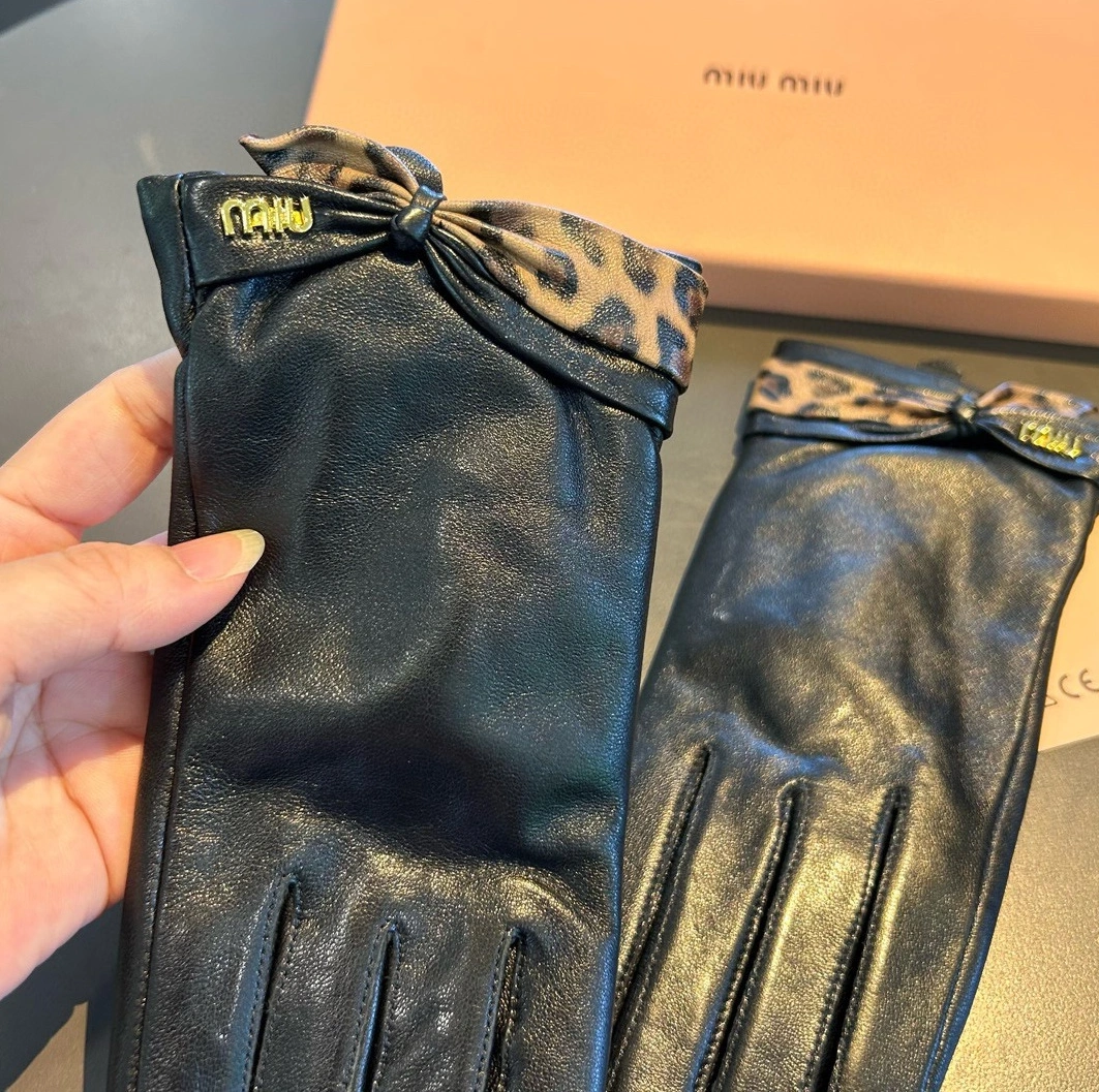 MIU MIU Gloves For Women Popular 8574