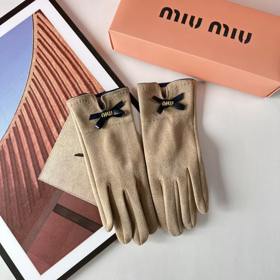 MIU MIU Gloves Lightweight 9407