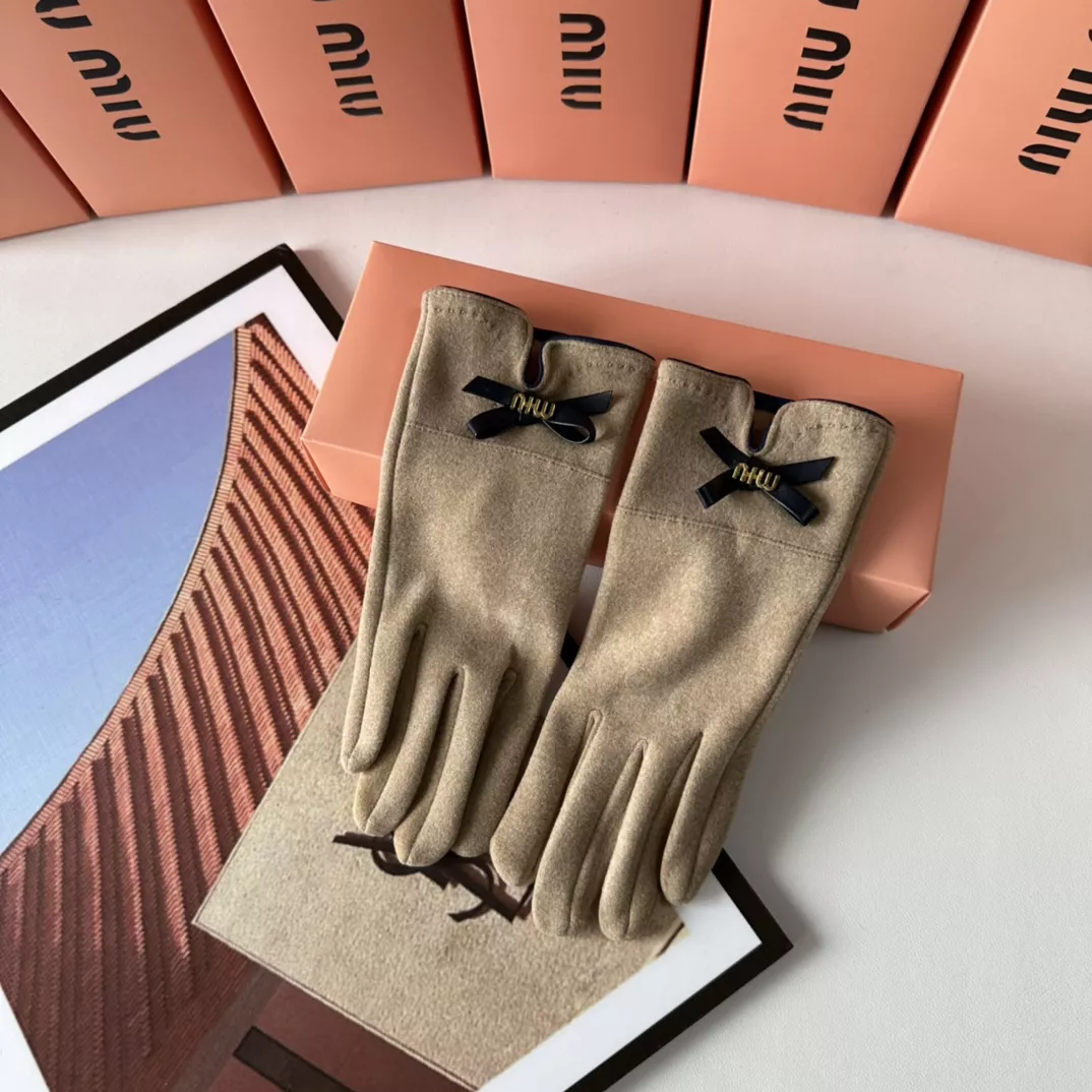 MIU MIU Gloves Lightweight 9407