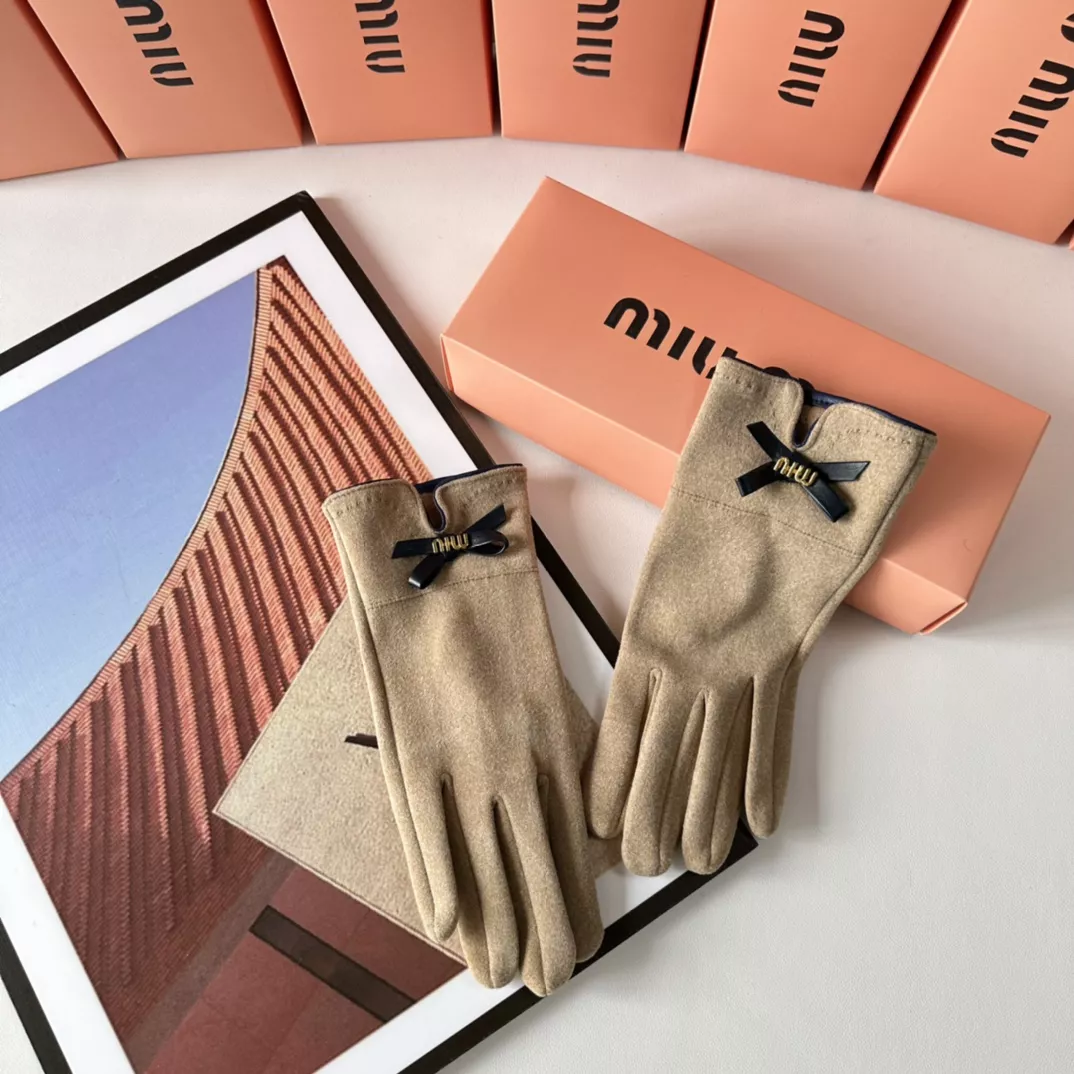 MIU MIU Gloves Lightweight 9407
