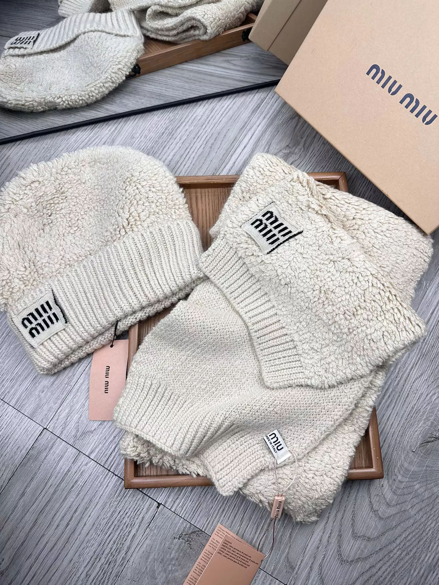 MIU MIU Hat and Scarf Set Cozy 2314