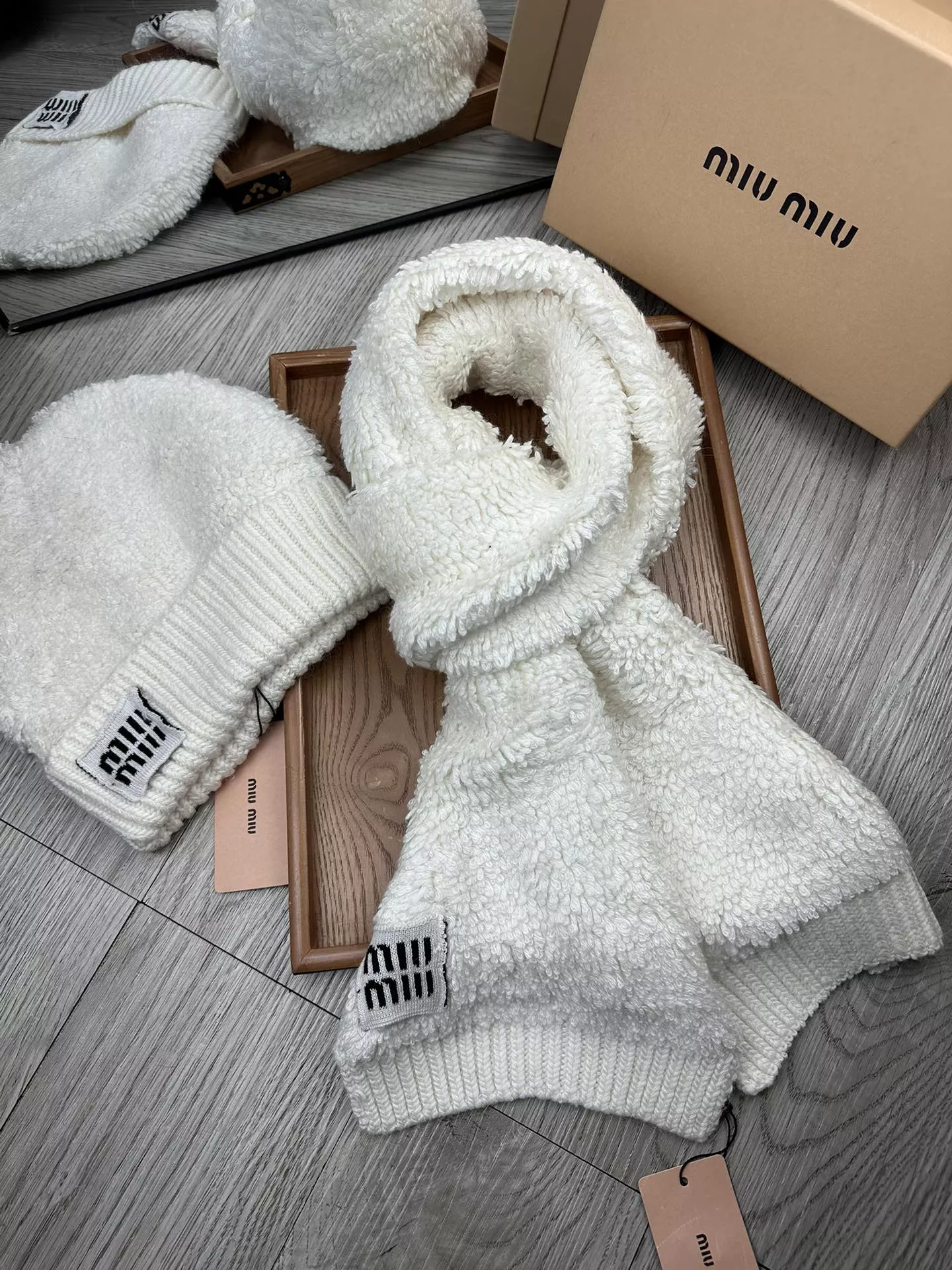 MIU MIU Hat and Scarf Set HighQuality 9362