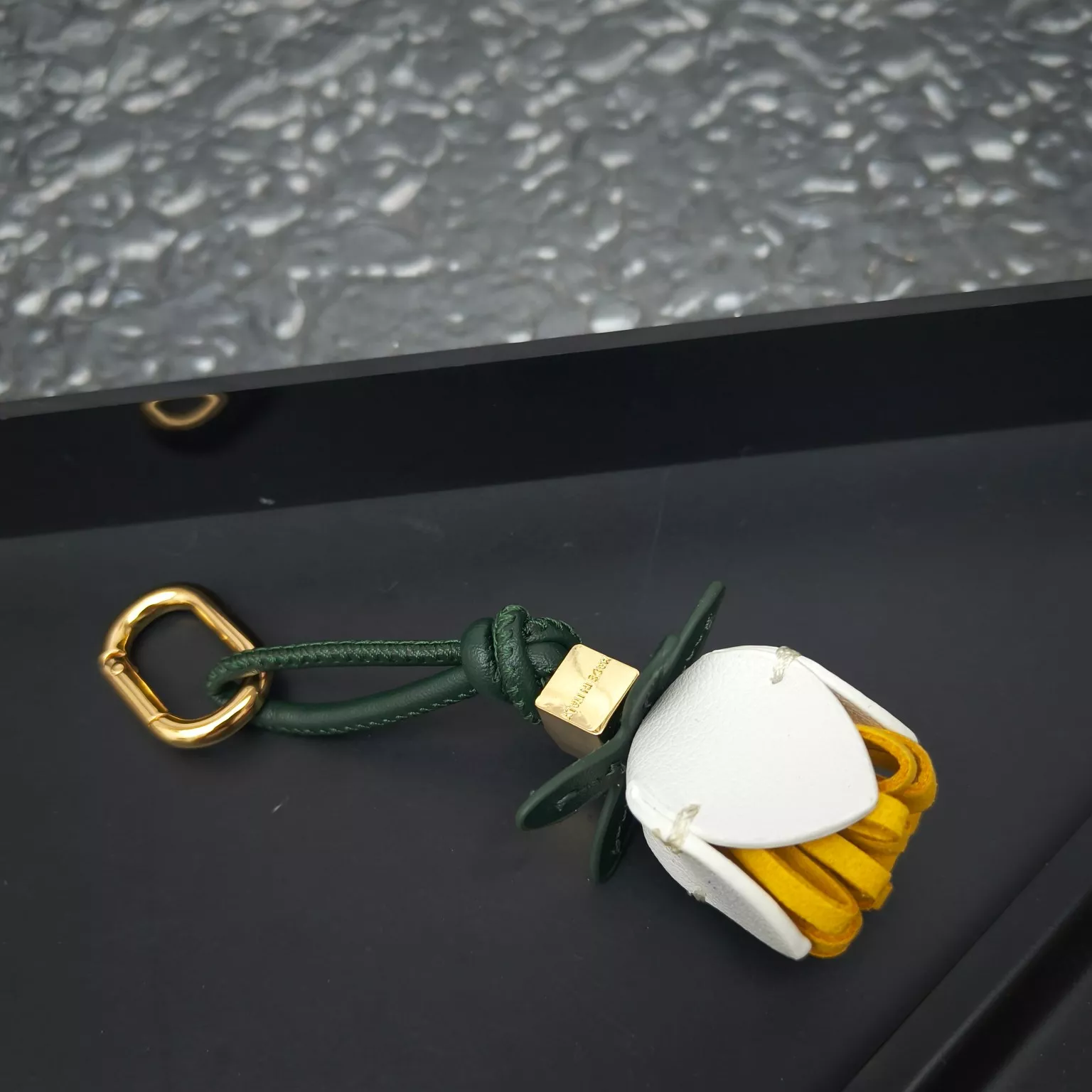 MIU MIU Key Holder And Bag Buckle Bold 4697