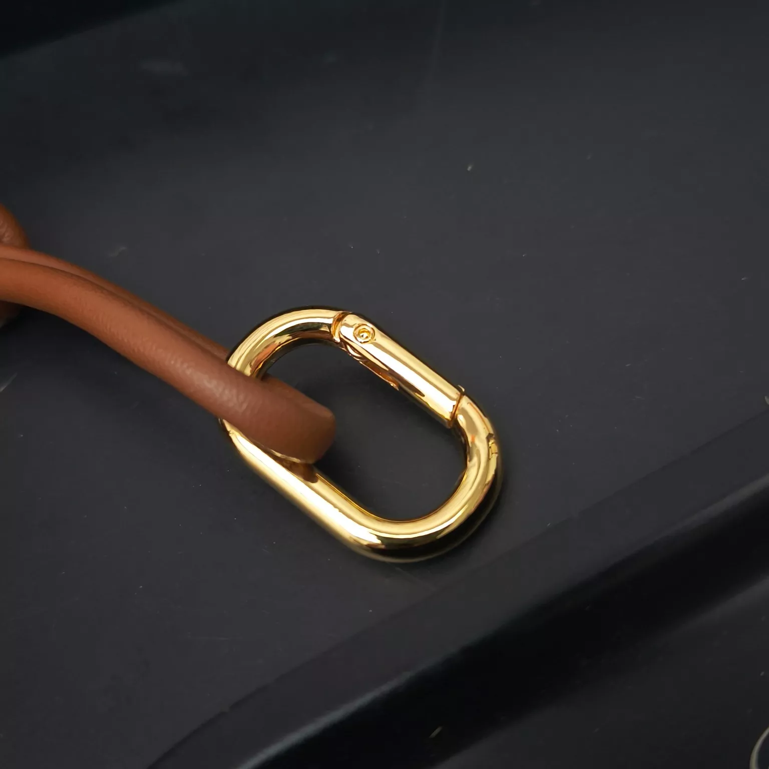 MIU MIU Key Holder And Bag Buckle UrbanStyle 6514