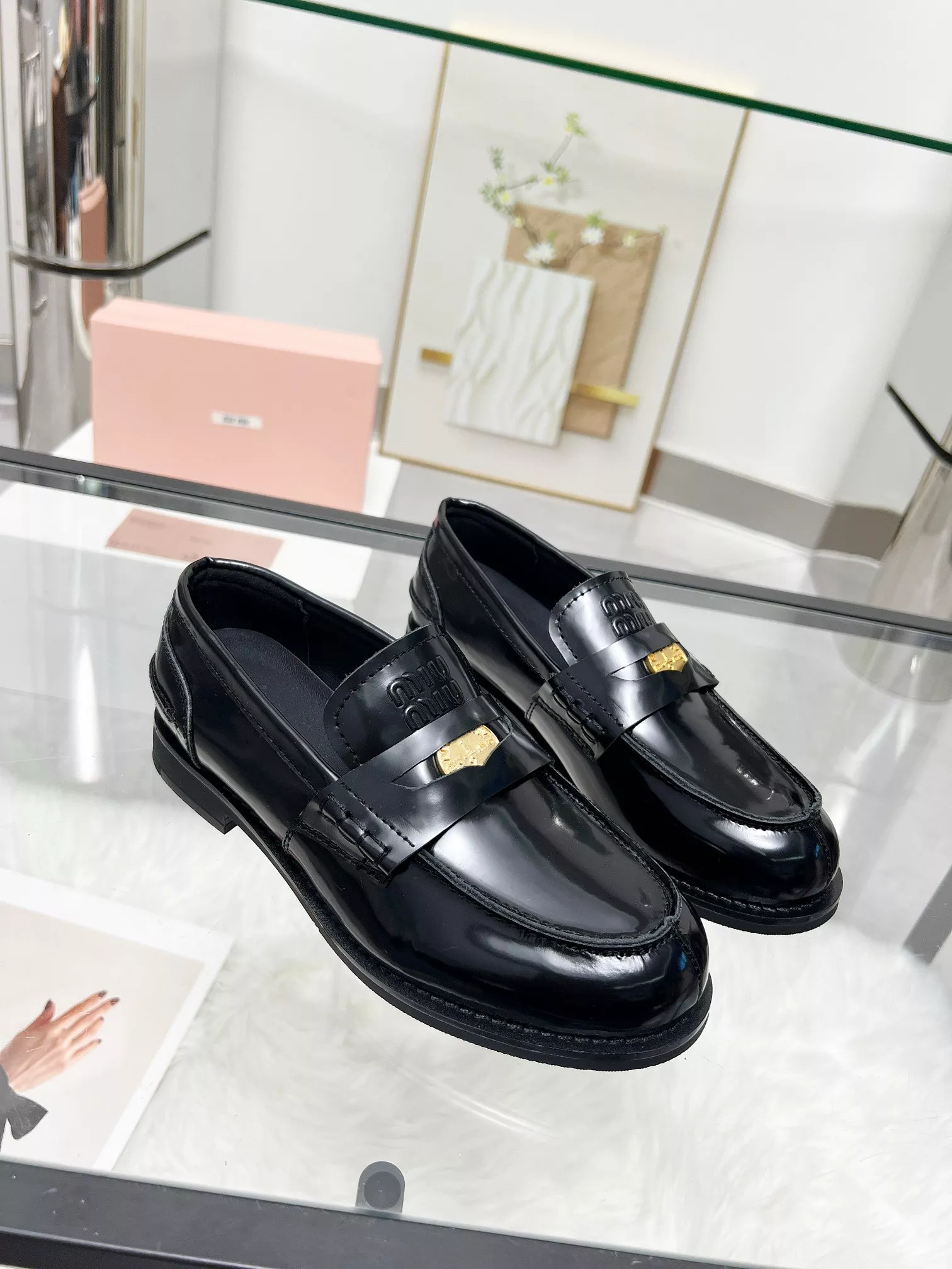 MIU MIU Leather Shoes For Women Affordable 4103