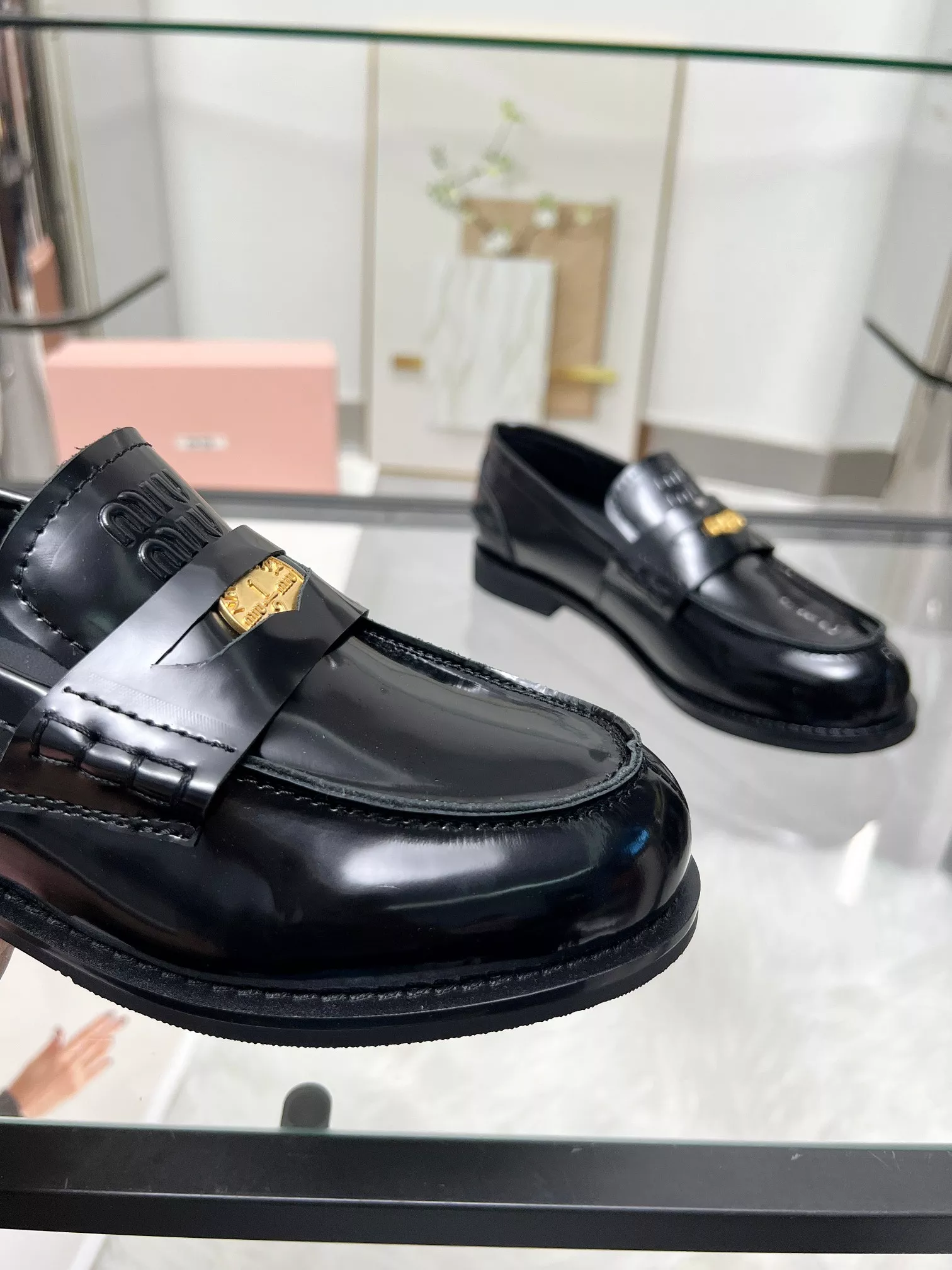 MIU MIU Leather Shoes For Women Affordable 4103