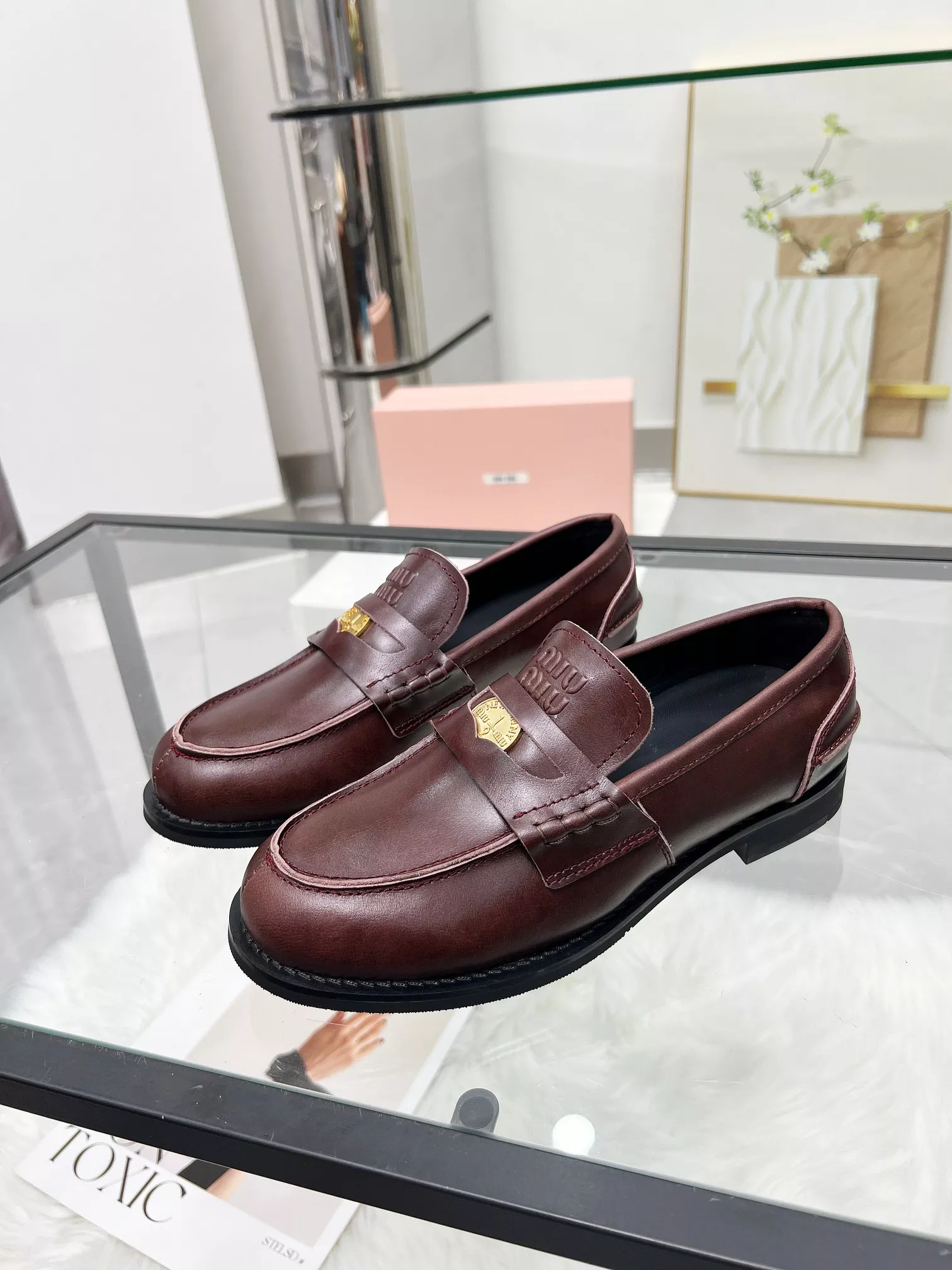 MIU MIU Leather Shoes For Women Refined 4860