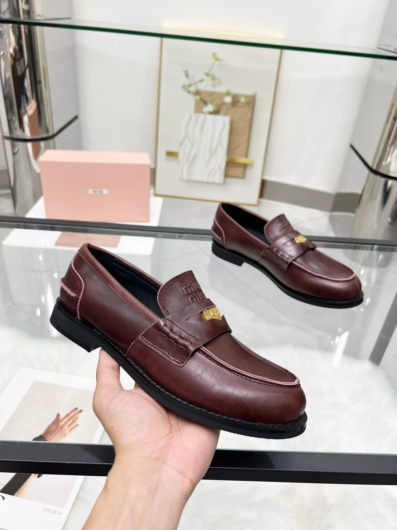 MIU MIU Leather Shoes For Women Refined 4860