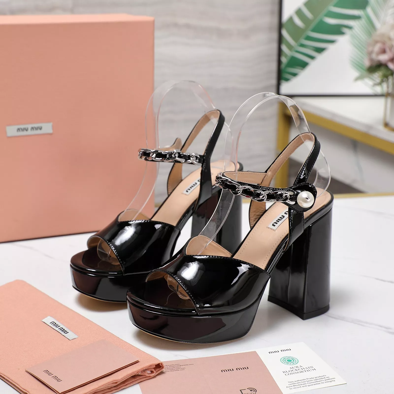 MIU MIU Sandal For Women DailyWear 387