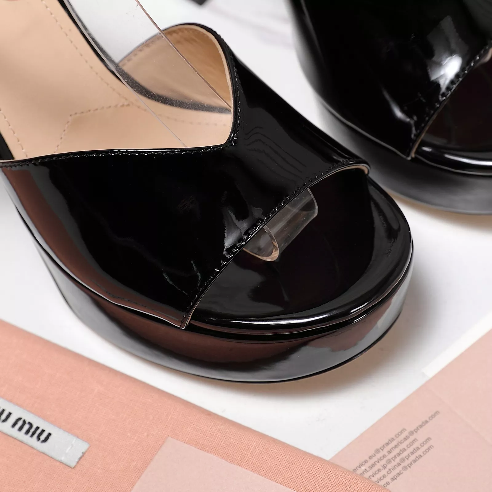MIU MIU Sandal For Women DailyWear 387