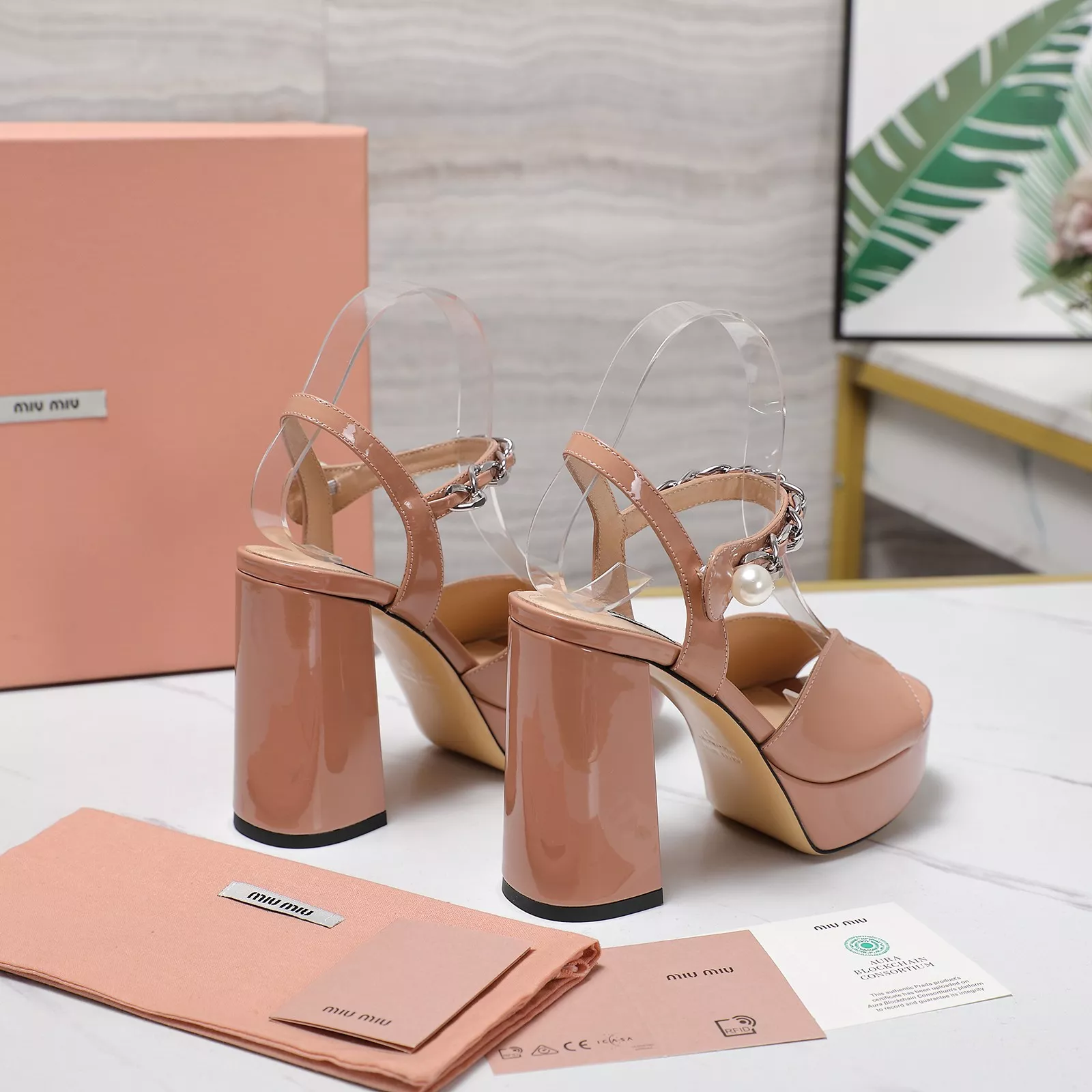 MIU MIU Sandal For Women EyeCatching 2004