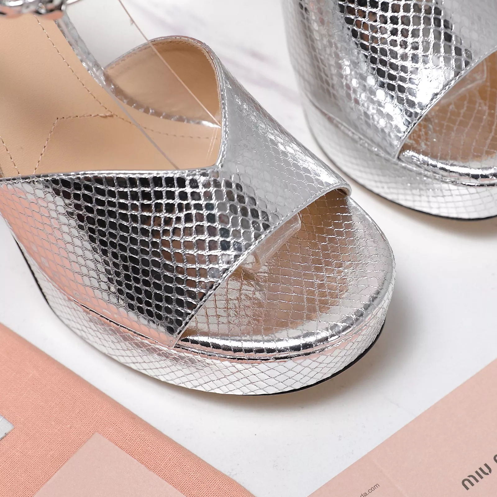 MIU MIU Sandal For Women Sophisticated 3643