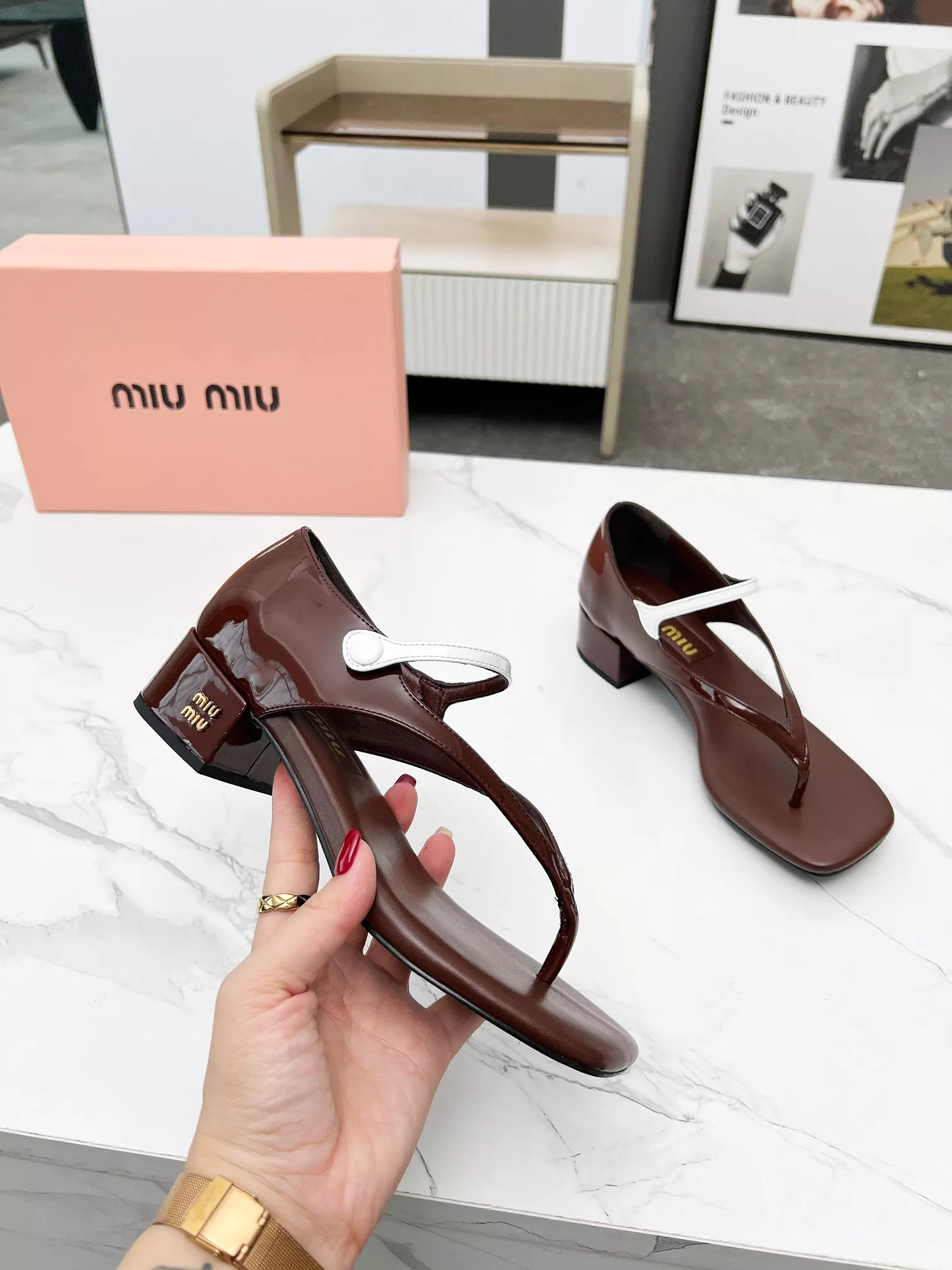 MIU MIU Sandal For Women Sophisticated 8264
